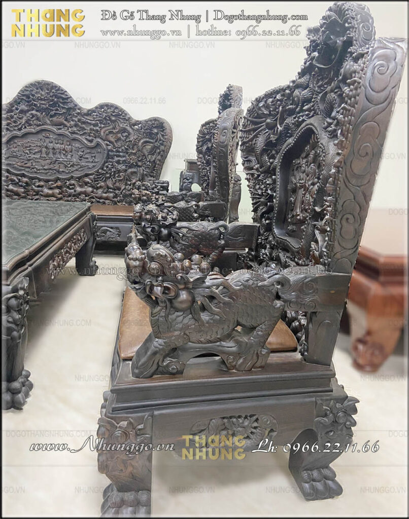 Bộ bàn ghế bát mã gỗ tự nhiên tại Hà Nội được làm thủ công bởi các nghệ nhân làng nghề Đồng Kỵ, Từ Sơn, Bắc Ninh
