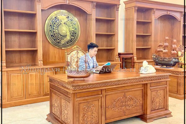 Báo giá bàn làm việc gỗ tự nhiên tai Hà Nội được sản xuất tại xưởng sản xuất trực tiếp đồ gỗ Ngọc Bích làng nghề gỗ Đồng Kỵ, Từ Sơn, Bắc Ninh