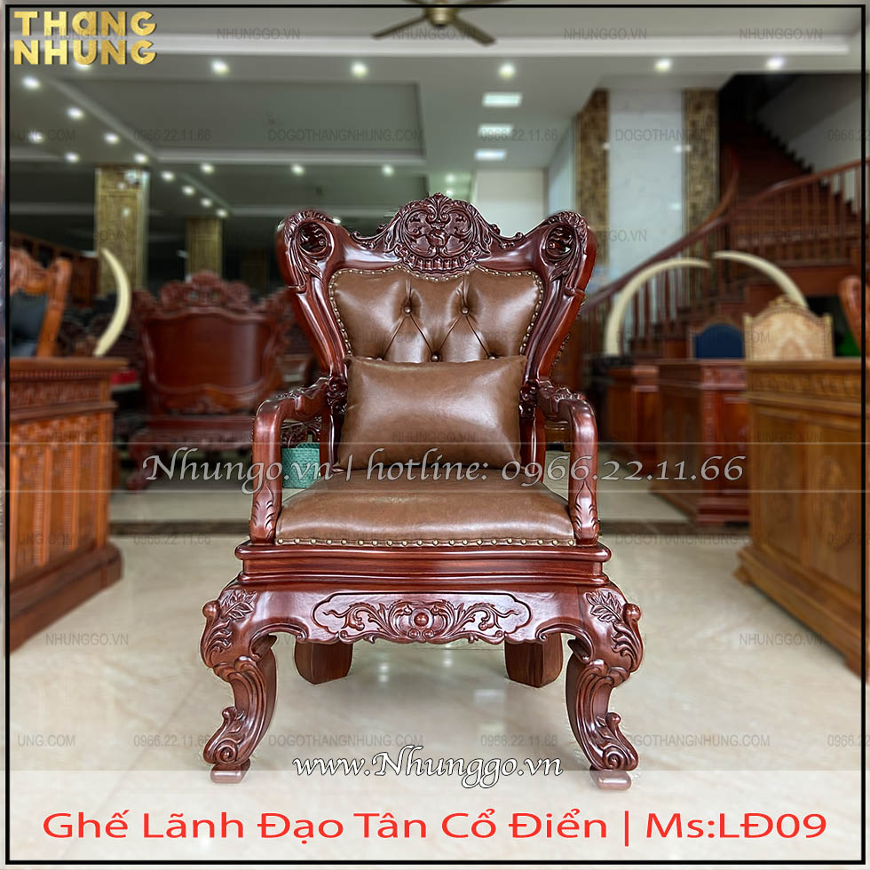 ghế lãnh đạo bằng gỗ gõ đỏ được làm theo phong cách tân cổ điển