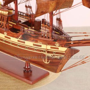 Mô hình thuyền buồm doanh nhân gỗ tự nhiên được thiết kế theo mẫu thuyền của Pháp
