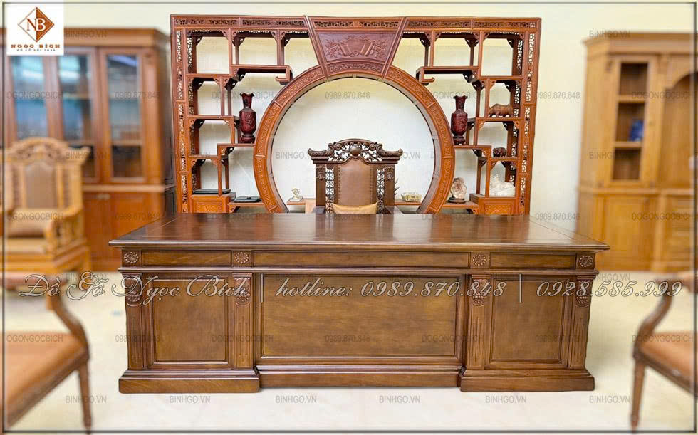 Bàn Làm việc giám đốc gỗ tự nhiên mẫu Châu . Thiết kế sang trọng, quyền uy, phù hợp không gian lãnh đạo cấp cao
