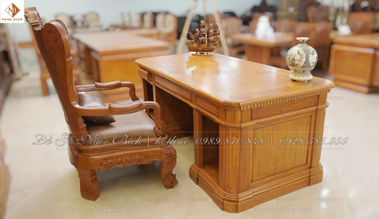 Thiết kế ẩn tinh tế bên trong, giúp cất giữ tài liệu, hồ sơ gọn gàng mà không phá vỡ thẩm mỹ tổng thể.