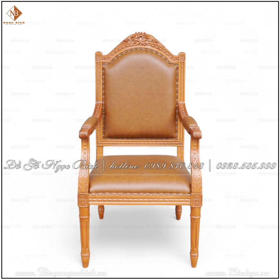 Sự kết hợp giữa khung gỗ gõ đỏ và da cao cấp giúp ghế vừa đảm bảo độ bền, vừa giữ được phong thái lãnh đạo đĩnh đạc.