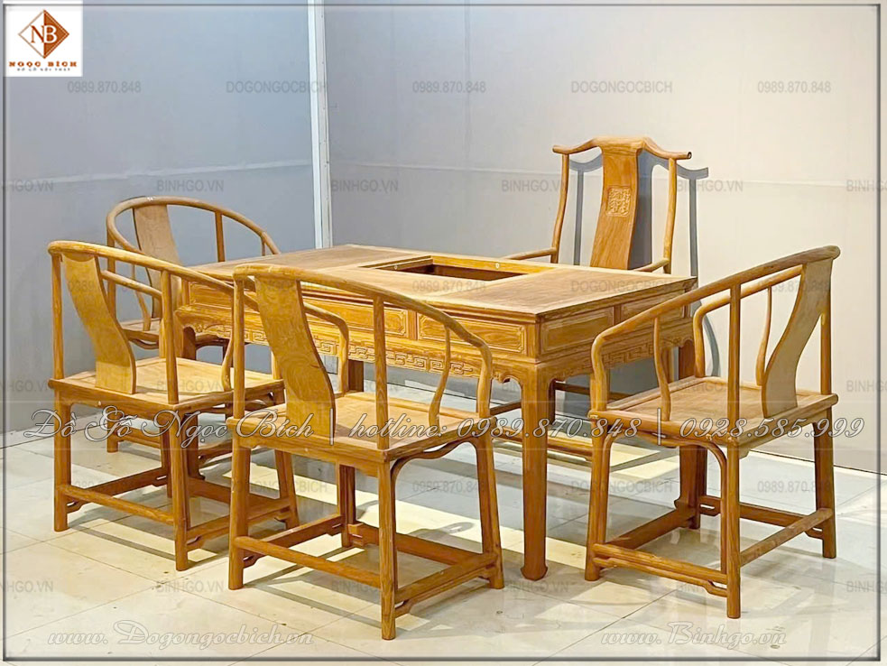 Theo quan niệm Á Đông, gỗ tự nhiên mang năng lượng dương tích cực. Khi kết hợp với thiết kế tối giản, năng lượng này được lan tỏa nhẹ nhàng và cân bằng.