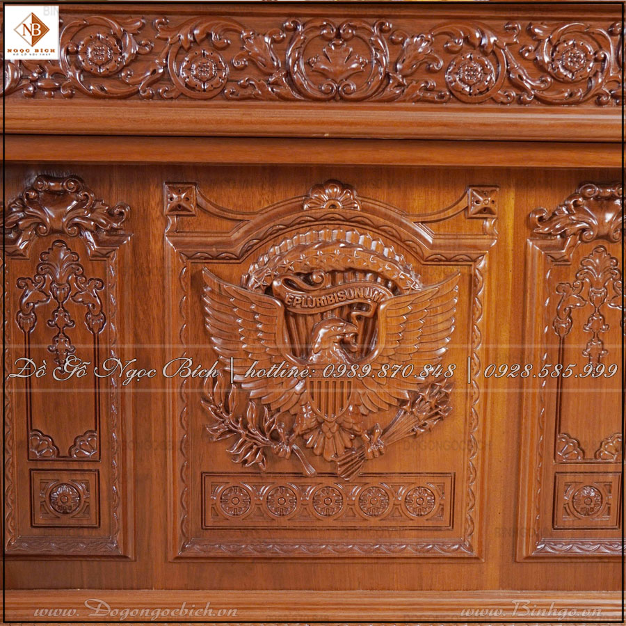 Lấy cảm hứng từ mẫu bàn Tổng Thống Mỹ nổi tiếng – nơi làm việc của các đời Tổng thống Hoa Kỳ