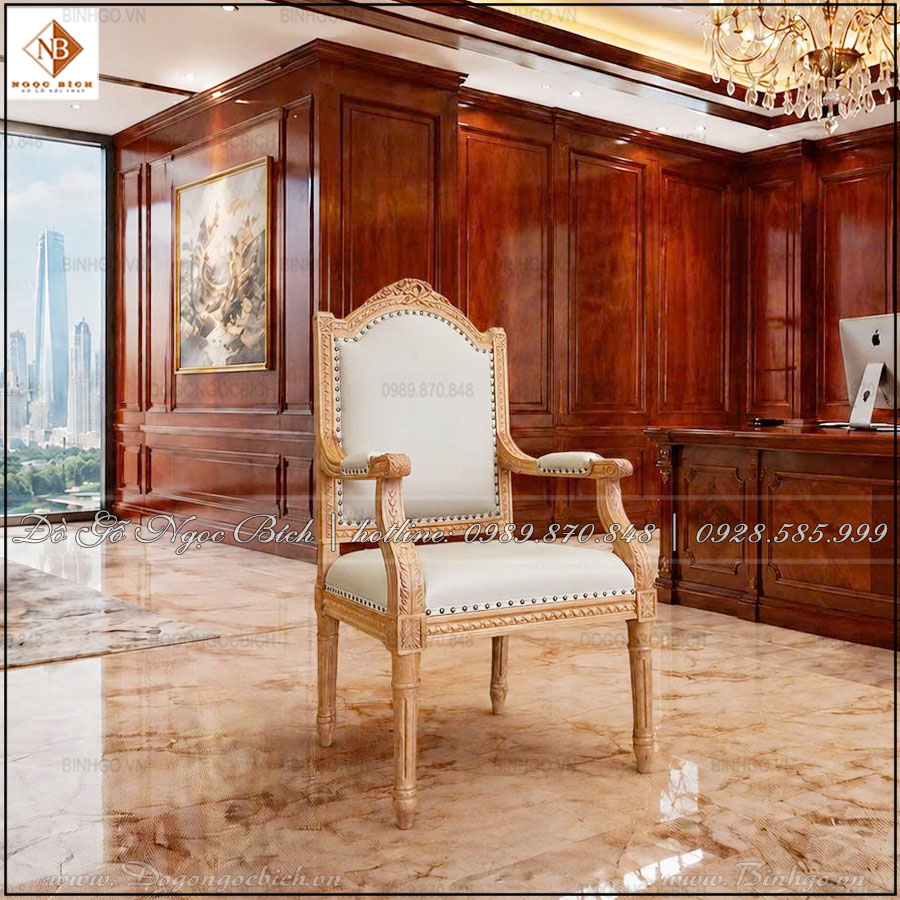 Khi sử dụng Ghế Làm Việc Mẫu Putin Gỗ Gõ Đỏ Bọc Da Màu Xám, nên kết hợp với tủ tài liệu gỗ tự nhiên hoặc vách ốp gỗ có thiết kế đồng bộ.