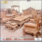 Bàn ghế phòng khách mẫu Louis hoàng gia được làm bằng chất liệu gỗ Hương Đá