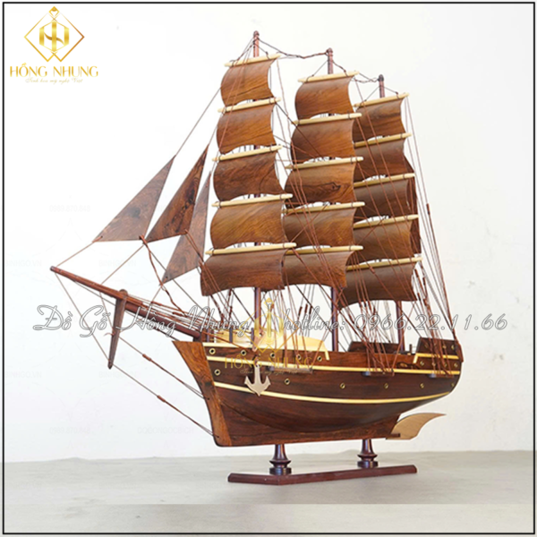 Mô hình thuyền buồm Kaiwan gỗ cẩm được làm thủ công bằng tay bởi các nghệ nhân làng nghề