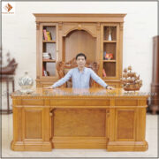 Chiếc bàn làm việc đẳng cấp, tinh tế và thể hiện được quyền uy của người lãnh đạo.