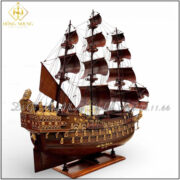 Mẫu mô hình thuyền buồm dài 100cm khắc chữ vàng