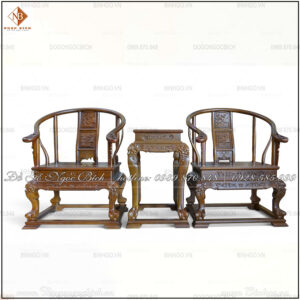 Bộ Bàn Trà Ghế Minh Quốc Gỗ Hương Đá là sản phẩm dành cho những người yêu thích vẻ đẹp của nội thất gỗ tự nhiên, trân trọng những đường nét chạm khắc thủ công và mong muốn sở hữu một không gian uống trà sang trọng, ấm cúng.